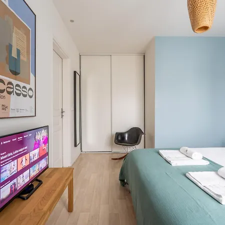 La Colline - Parking - By Prestiplace Apartmán *