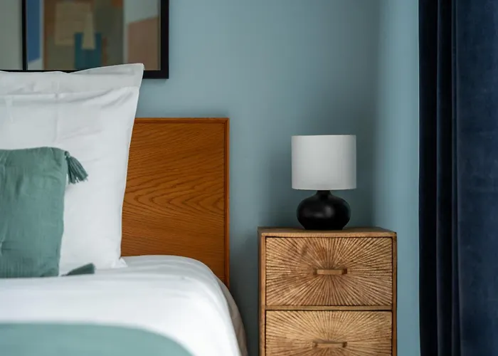 La Colline - Parking - By Prestiplace